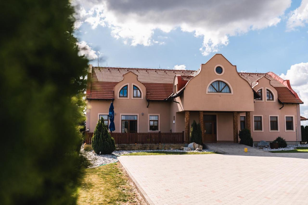 Motel ARD Sarovce Esterno foto