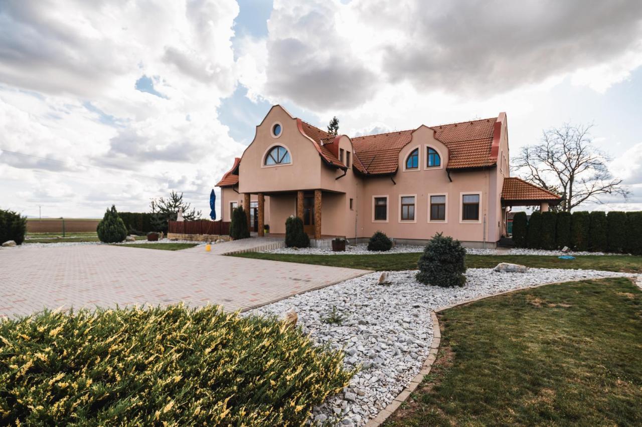 Motel ARD Sarovce Esterno foto
