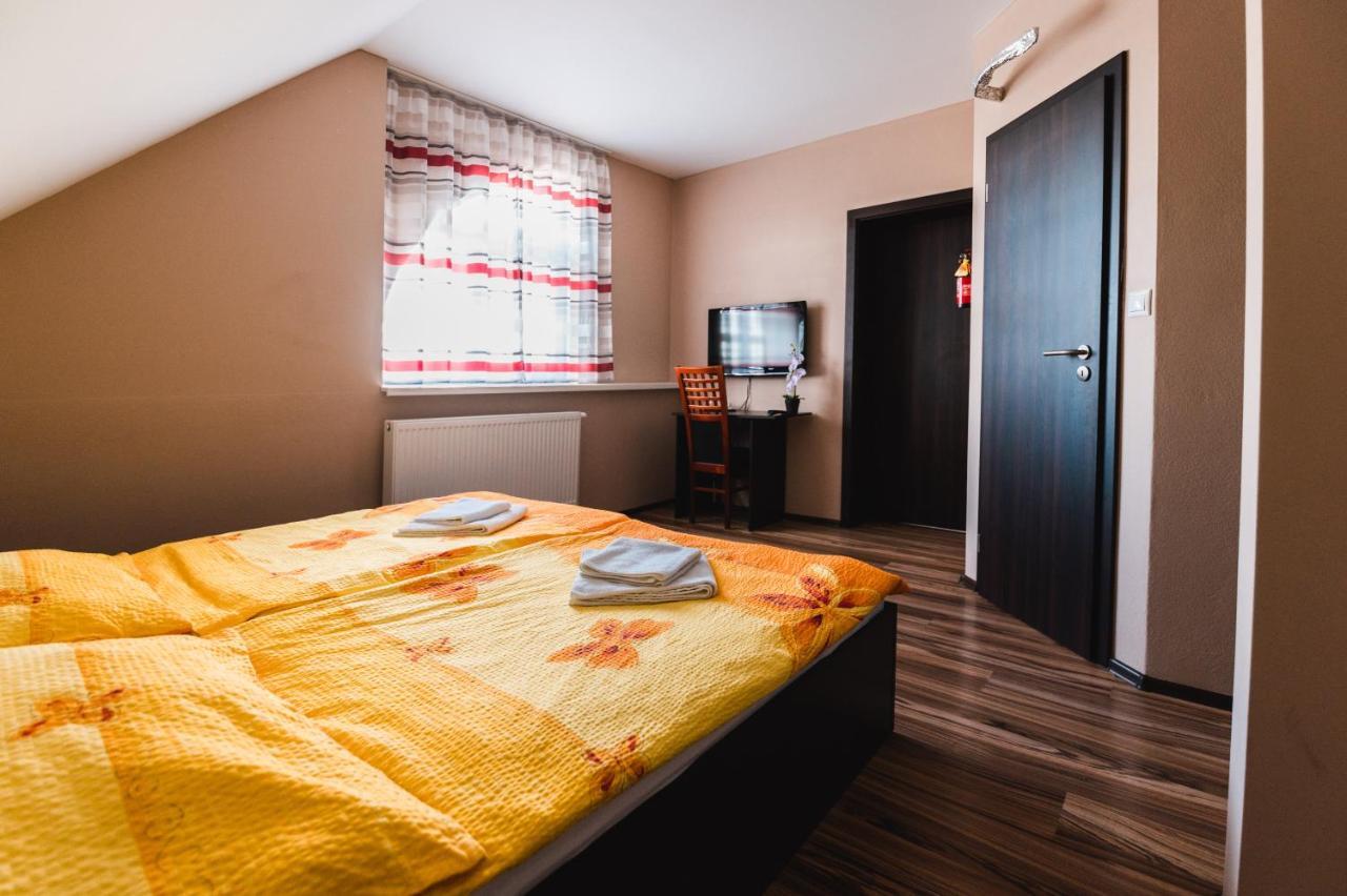 Motel ARD Sarovce Esterno foto